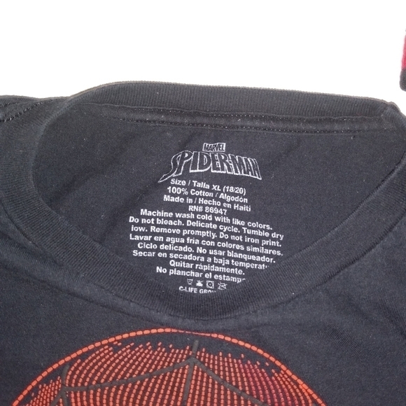 Marvel Spider Man T-shirt & knit cap, XL, Black , pre-owned - Picture 5 of 6